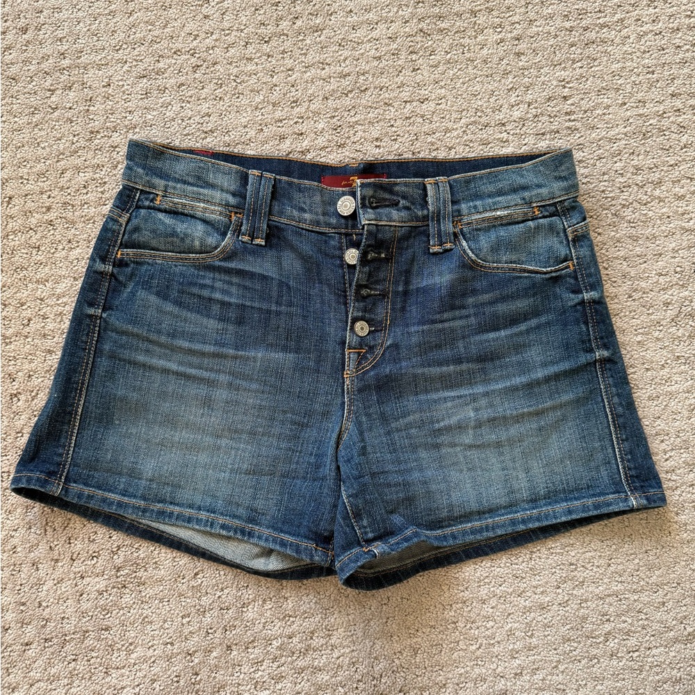 Gently used 7 for all mankind Jean shorts. Size 25.